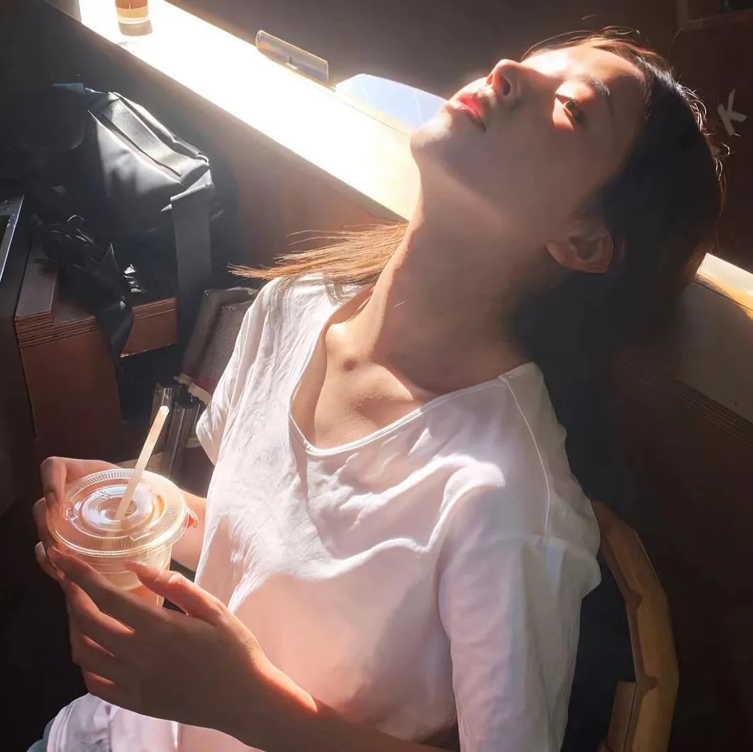 电击少女第一季